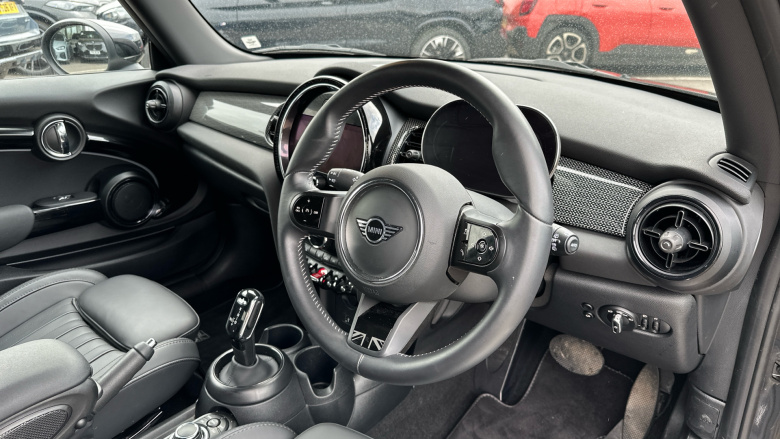 MINI Hatchback 1.5 Cooper Exclusive 3dr Auto Petrol Hatchback